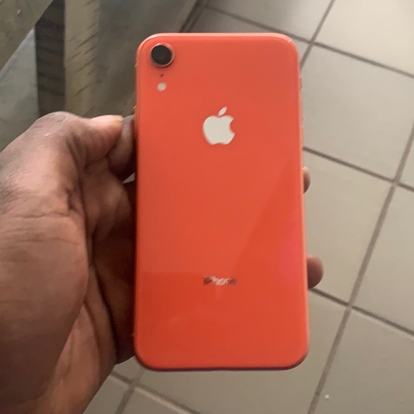 Cell Phones & Accessories | Brand New Iphone Xr Peach Color No